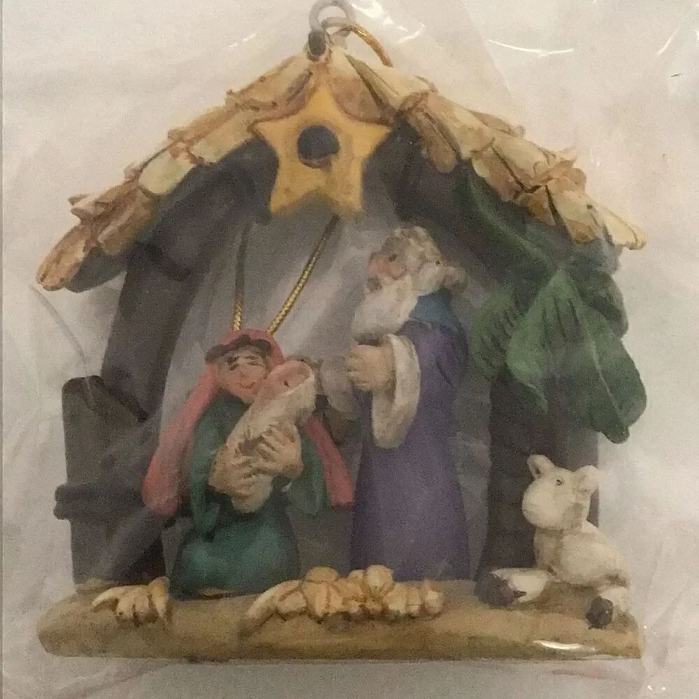 Beautifully made manger Christmas ornament